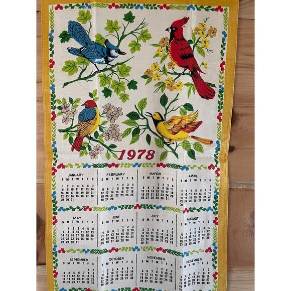 Beautiful Vintage Linen Tea Towel/Wall Hanger.Kitchen.Calendar.1978.Birds.bright - Picture 2 of 4